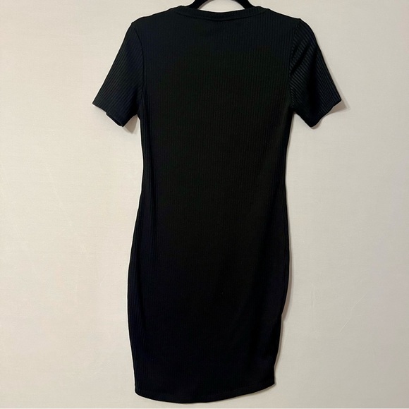 Black Lisa Simpson’s Dress size M - Picture 6 of 8